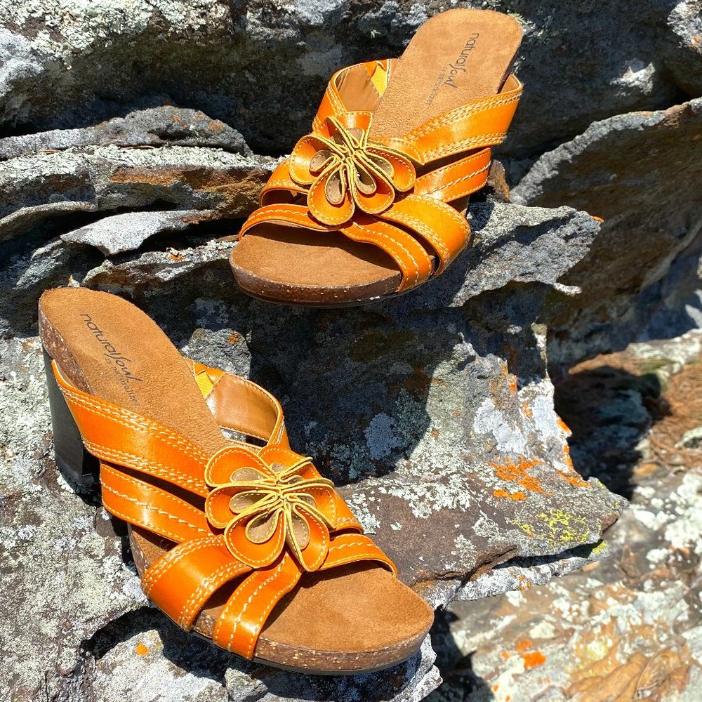 Natural Soul "Eily" Sandals- orange flower - 7M